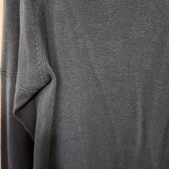 Teal sweatshirt - Picture 3 of 4